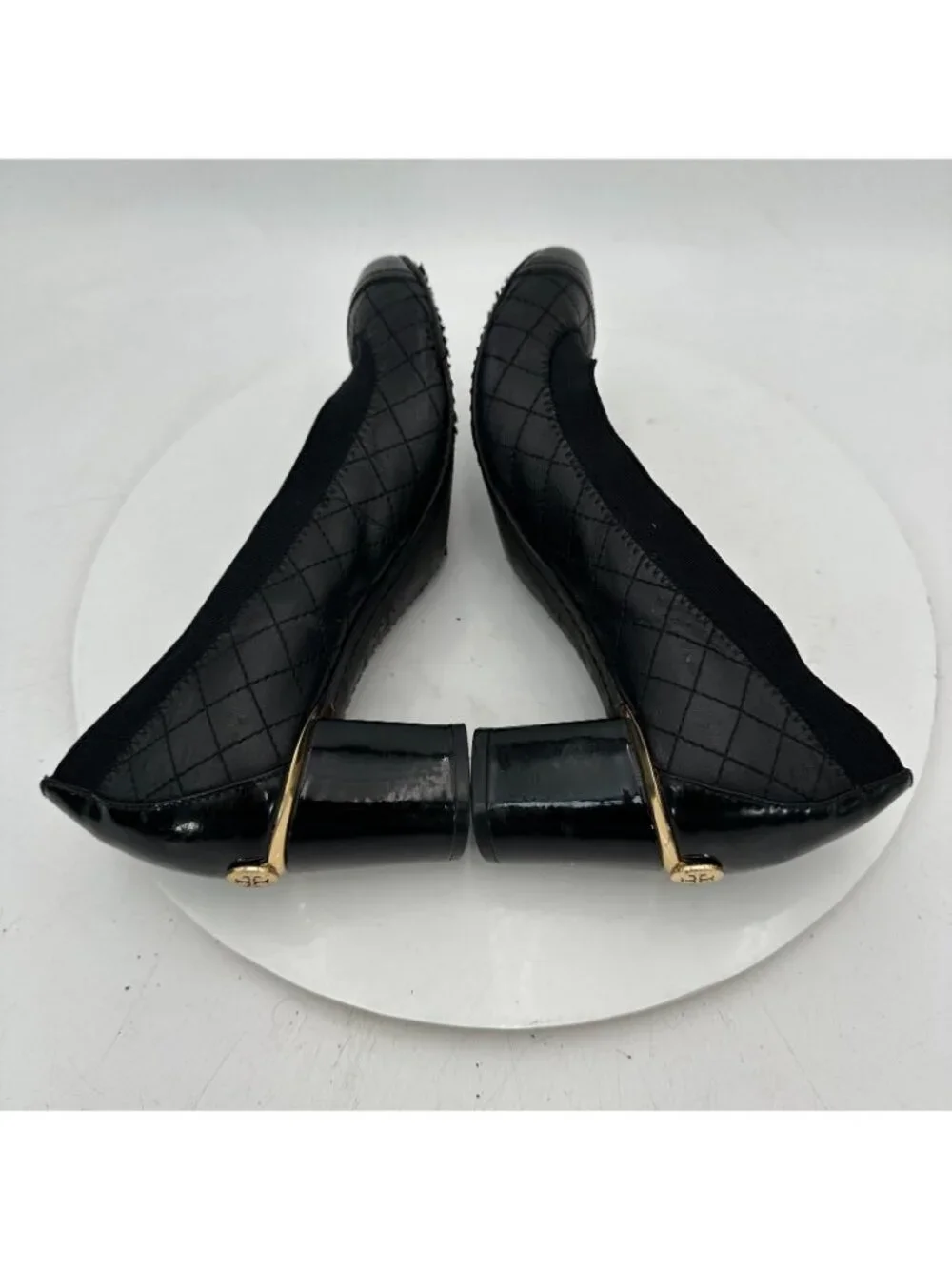 Tory Burch Carrie Women Size 7.5 Black Leather Quilted Pumps Gold Logo Shoes